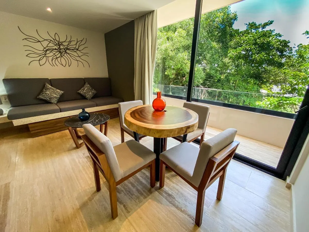 Big Studio At Kaab By The Beach With Roof Top Pool, Sauna And Jacuzzi Near Paseo Del Carmen Mall Playa del Carmen Apartment