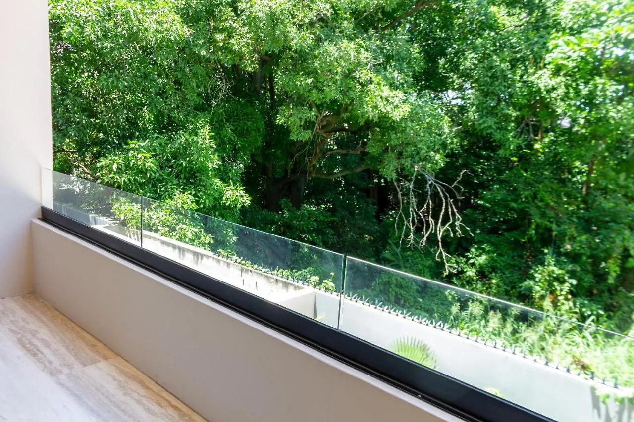 Big Studio At Kaab By The Beach With Roof Top Pool, Sauna And Jacuzzi Near Paseo Del Carmen Mall Playa del Carmen