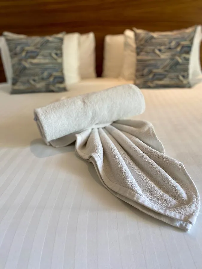 Apartament Big Studio At Kaab By The Beach With Roof Top Pool, Sauna And Jacuzzi Near Paseo Del Carmen Mall Playa del Carmen